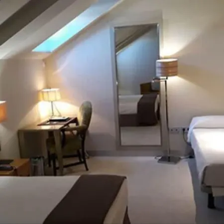 Oniria Hotell 4*