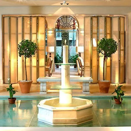 Oniria Hotell 4*