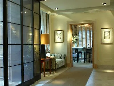 أونيريا فندق 4*
